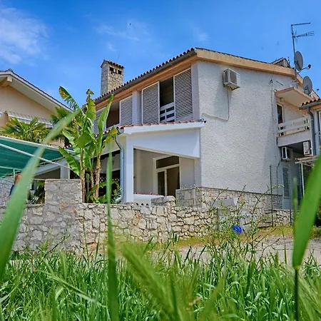Comfortable With Terrace Apartment Poreč